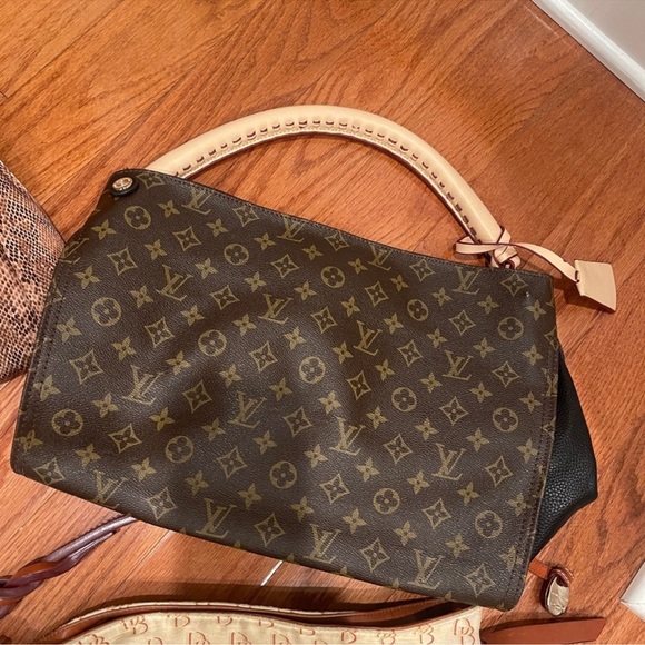 Bundle of 4 Handbag Purses Brown Snake Print Pink Guess Dooney Bourke Lot - Picture 4 of 11